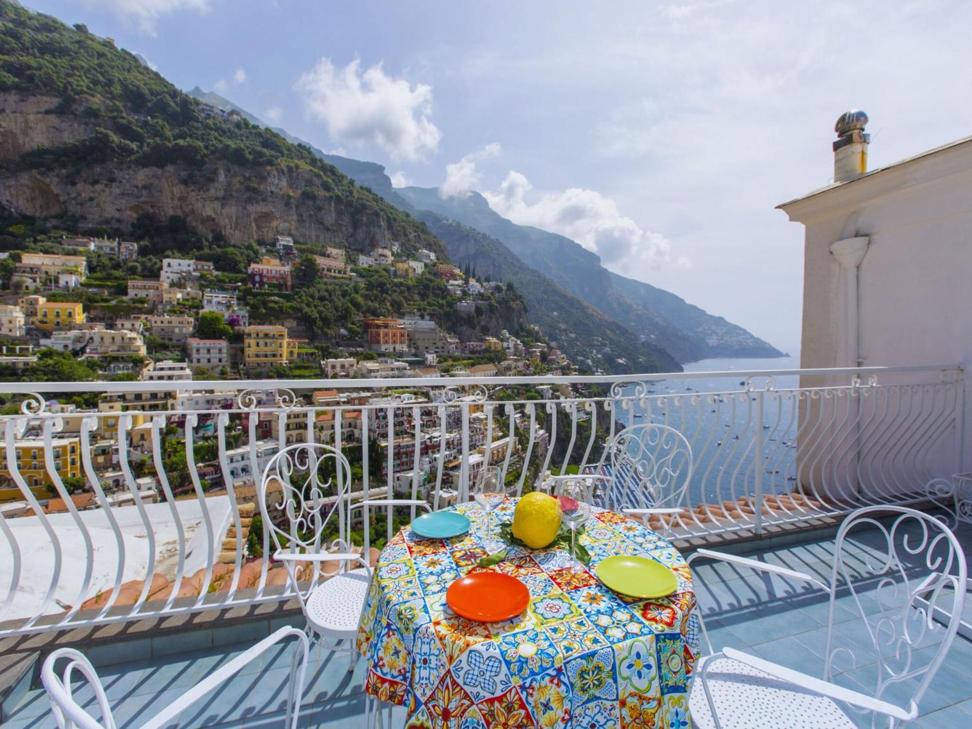 Apartment In Positano With Private Terrace